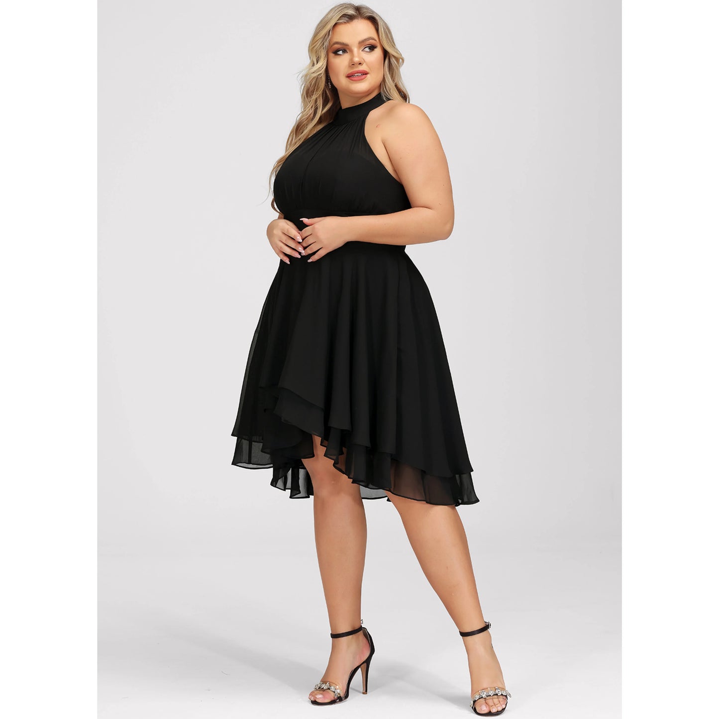 Chic Chiffon A-Line Halter Neck Sleeveless Keyhole Back High-Low Homecoming Dresses