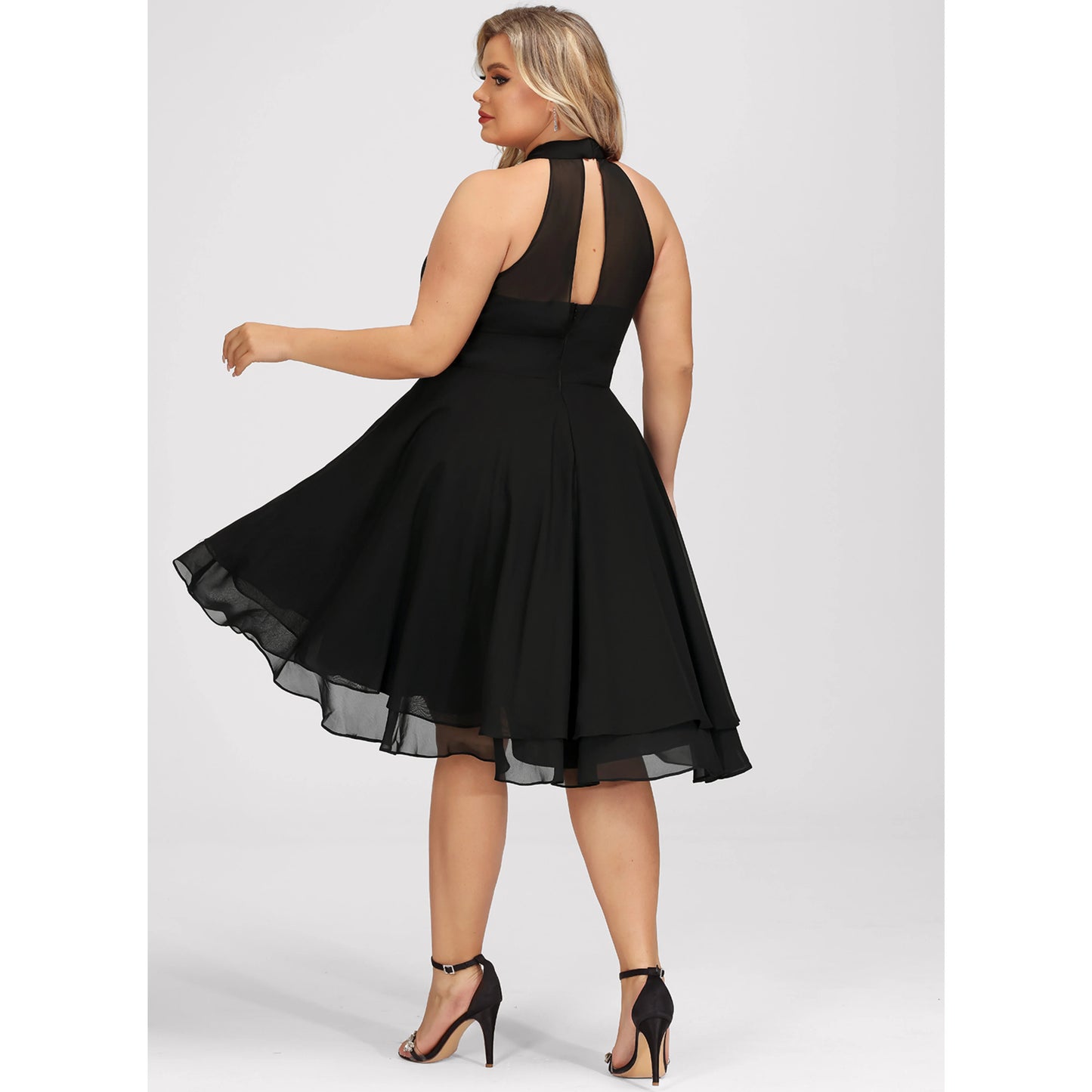 Chic Chiffon A-Line Halter Neck Sleeveless Keyhole Back High-Low Homecoming Dresses