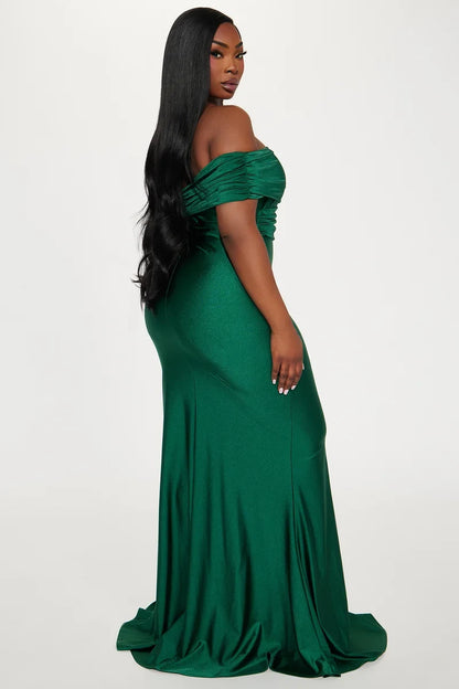 Chic Mermaid Off-Shoulder Short-Sleeve Ruched Slit Green Maxi Evening Dresses Gown