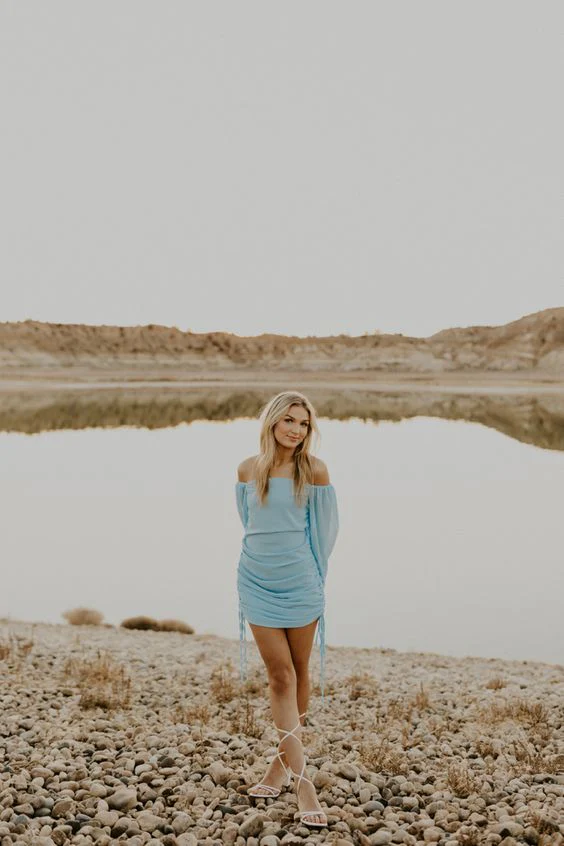 Chic Ruched Off-Shoulder Long Sleeve Tie-Back Mini Bodycon Homecoming Dresses