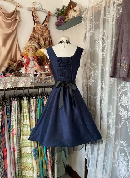 Chic Satin A-Line Boat Neck Sleeveless Shirred Back Tie Short Homecoming Dresses