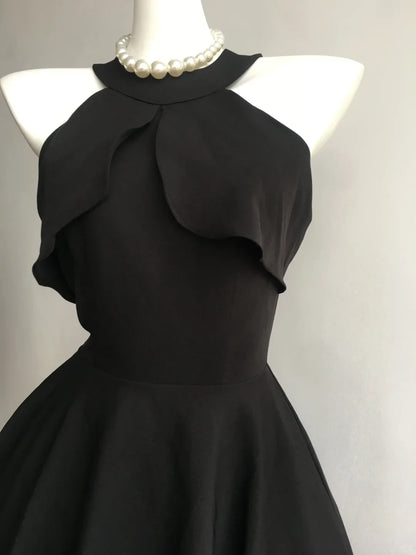 Chic Satin A-Line Halter Neck Sleeveless High Back Short Homecoming Dresses