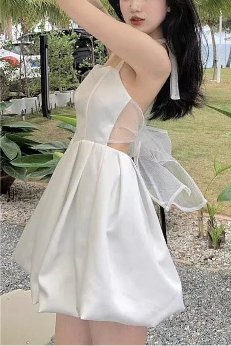 Chic Satin A-Line Halter Sleeveless Open Back Bow-Tie Short Homecoming Dresses