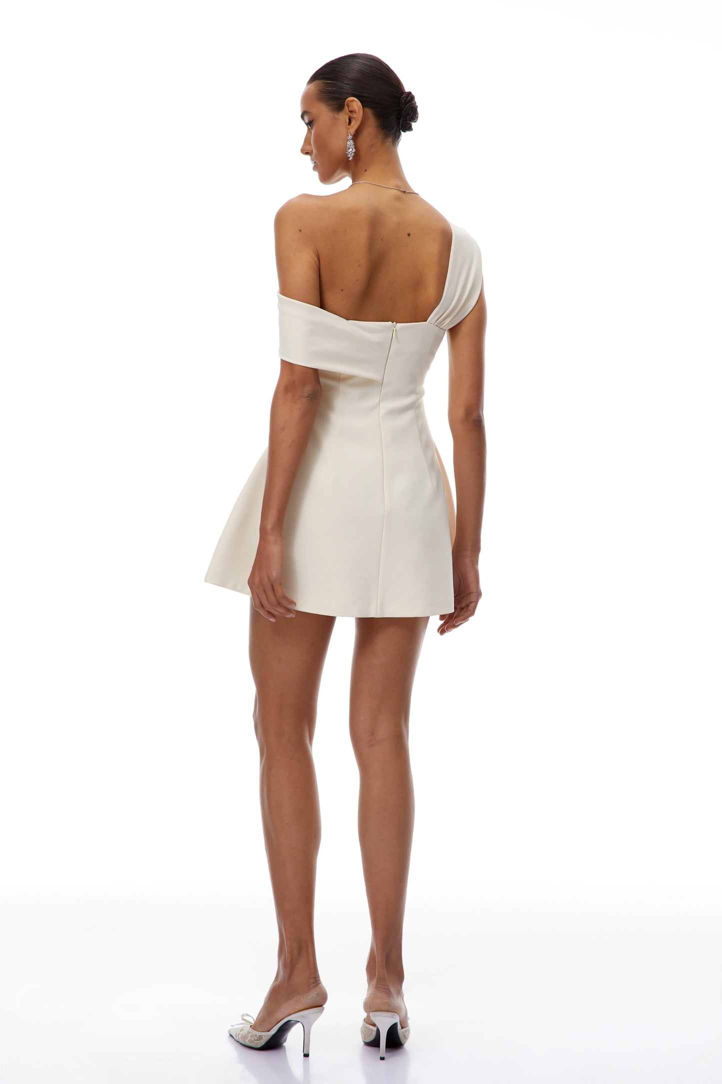 Chic Satin A-Line One-Shoulder Off-Shoulder Zipper Back Mini Homecoming Dresses