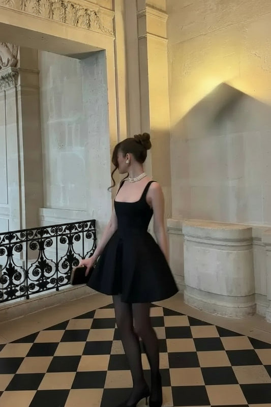 Chic Satin A-Line Square Neck Sleeveless Bow-Tie Back Mini Homecoming Dresses