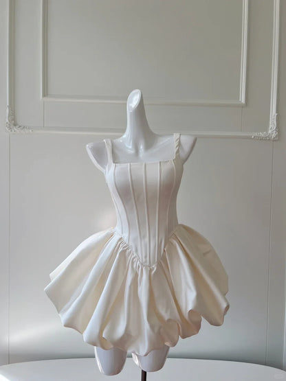 Chic Satin A-Line Square Neck Sleeveless Lace-Up Back Mini Homecoming Dresses