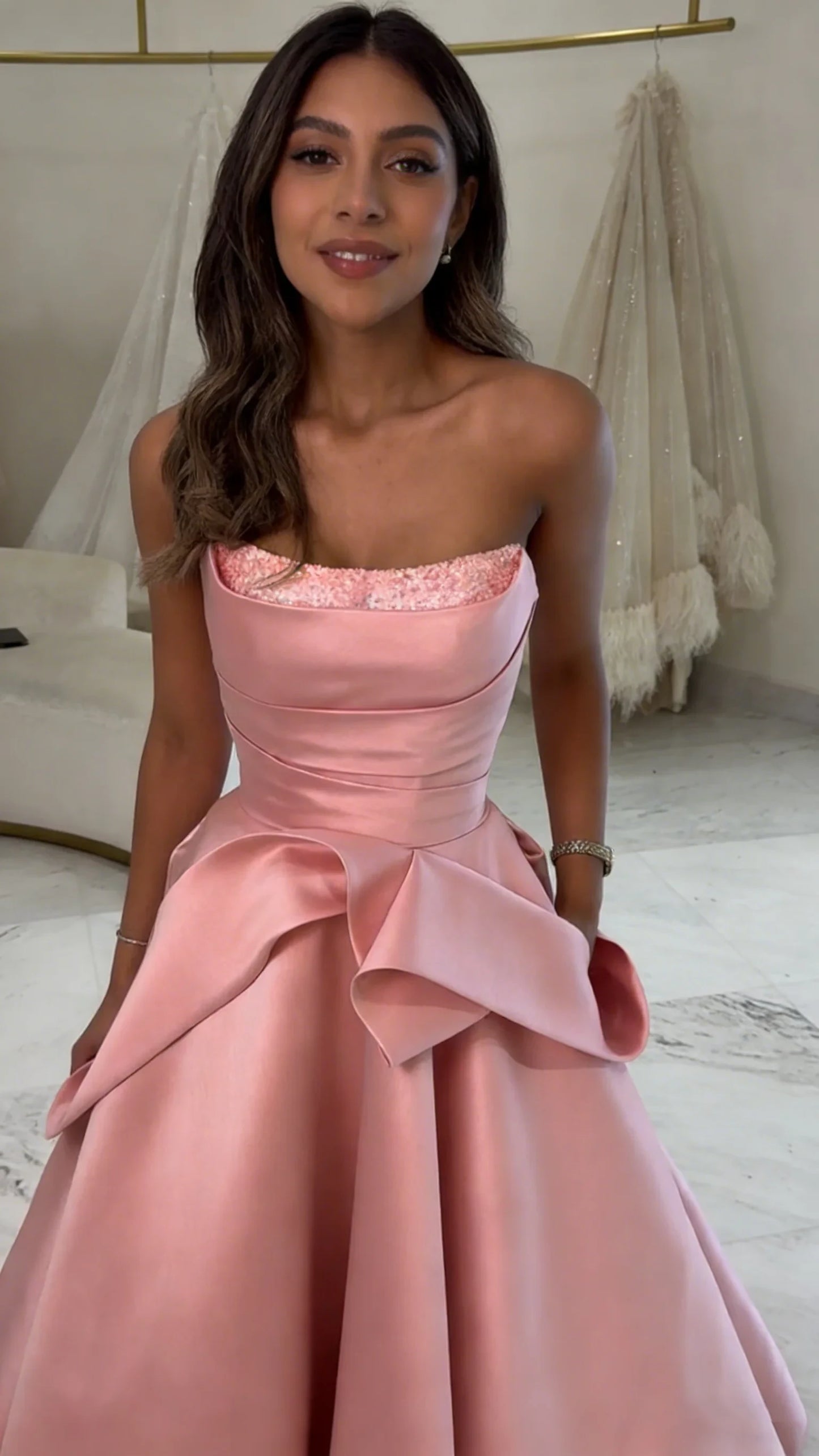 Chic Satin A-Line Strapless Sweetheart Sleeveless Strapless Back Midi Length Evening Dresses