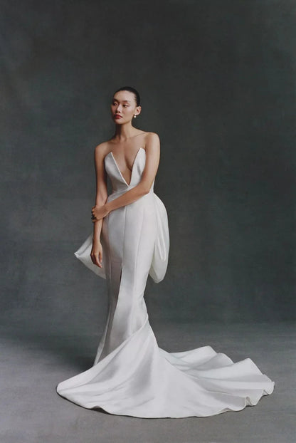 Chic Satin Mermaid Deep V-Neck Strapless Open Back Bow Floor-Length Wedding Dresses