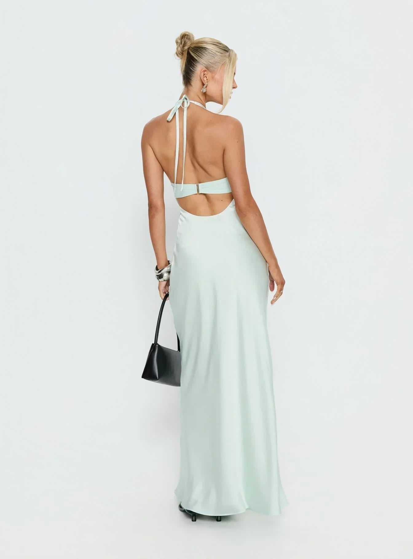 Chic Satin Sheath Halter Deep V-Neck Sleeveless Open Back Floor-Length Prom Dresses