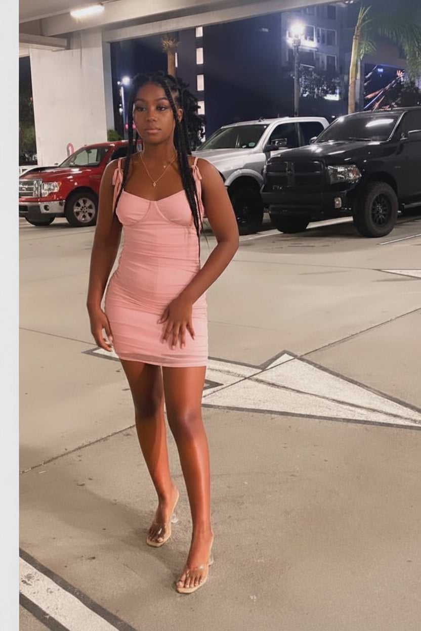 Chic Satin Sheath Sweetheart Tie-Strap Sleeveless Tie-Back Mini Homecoming Dresses