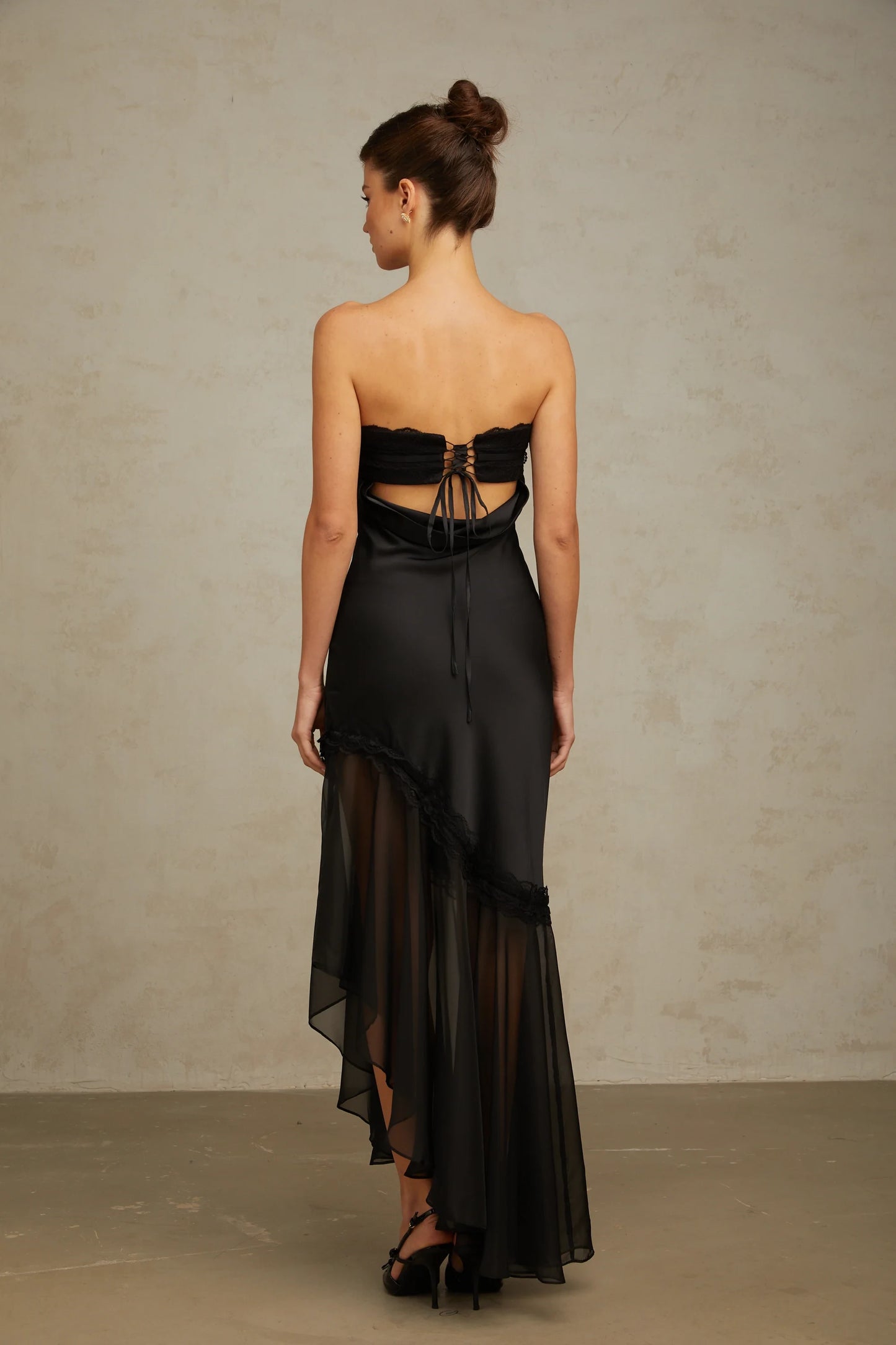 Chic Satin and Chiffon Sheath Strapless Sleeveless Lace-Up Back Asymmetrical Hem Maxi Evening Dresses