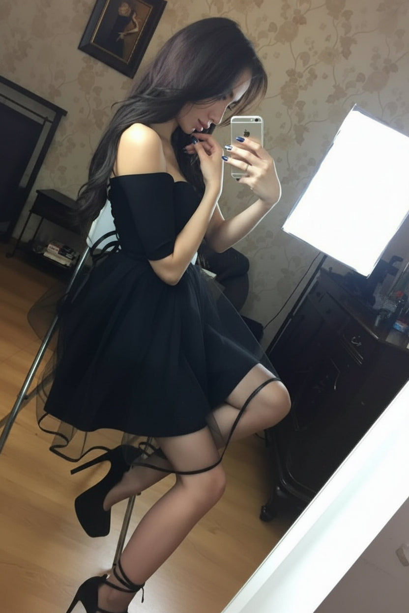 Chic Tulle A-Line Off-Shoulder Short Sleeve Mini Homecoming Party Dress