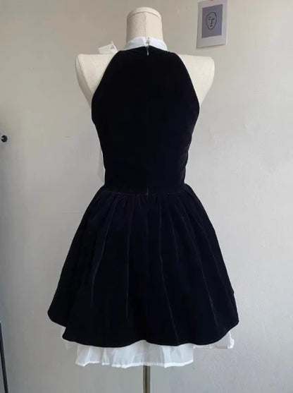 Chic Velvet A-Line Halter Sleeveless High Back Short Homecoming Dresses with White Bow