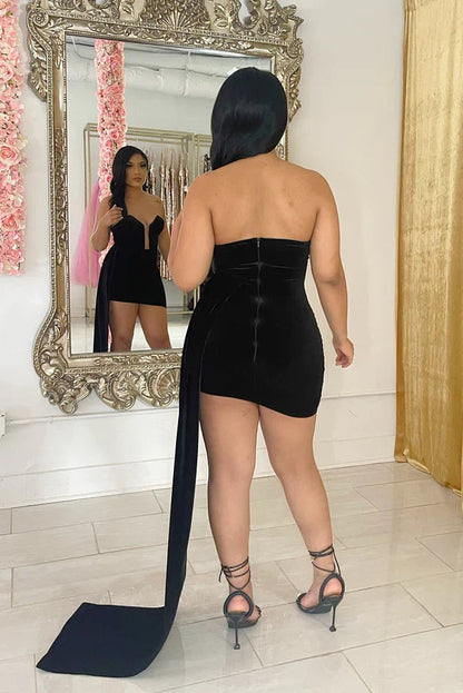 Chic Velvet Sheath Sweetheart Plunge Strapless Zipper Back Mini with Train Homecoming Dresses