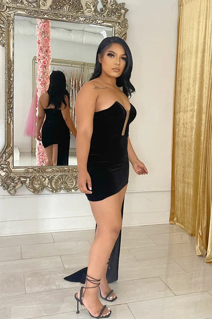 Chic Velvet Sheath Sweetheart Plunge Strapless Zipper Back Mini with Train Homecoming Dresses