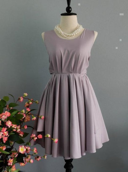 Classic Solid Satin A-line Round Neck Sleeveless CrossStrap BigBow CutoutBack Mini Homecoming Dresses