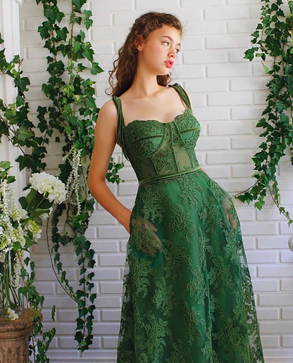 Dark Green Lace A-Line Sweetheart Neck Spaghetti Straps Open Back Floor Length Prom Dresses