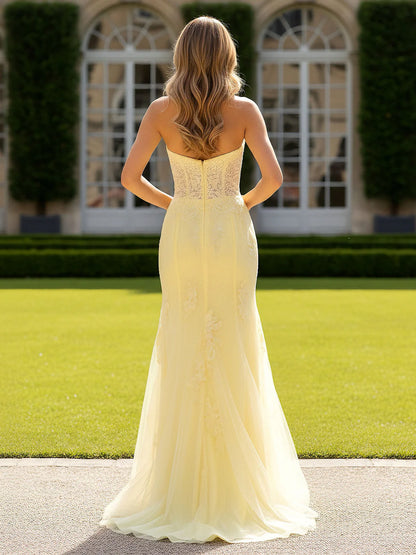 Delicate lace mermaid sweetheart-neck strapless open-back floor-length evening dress