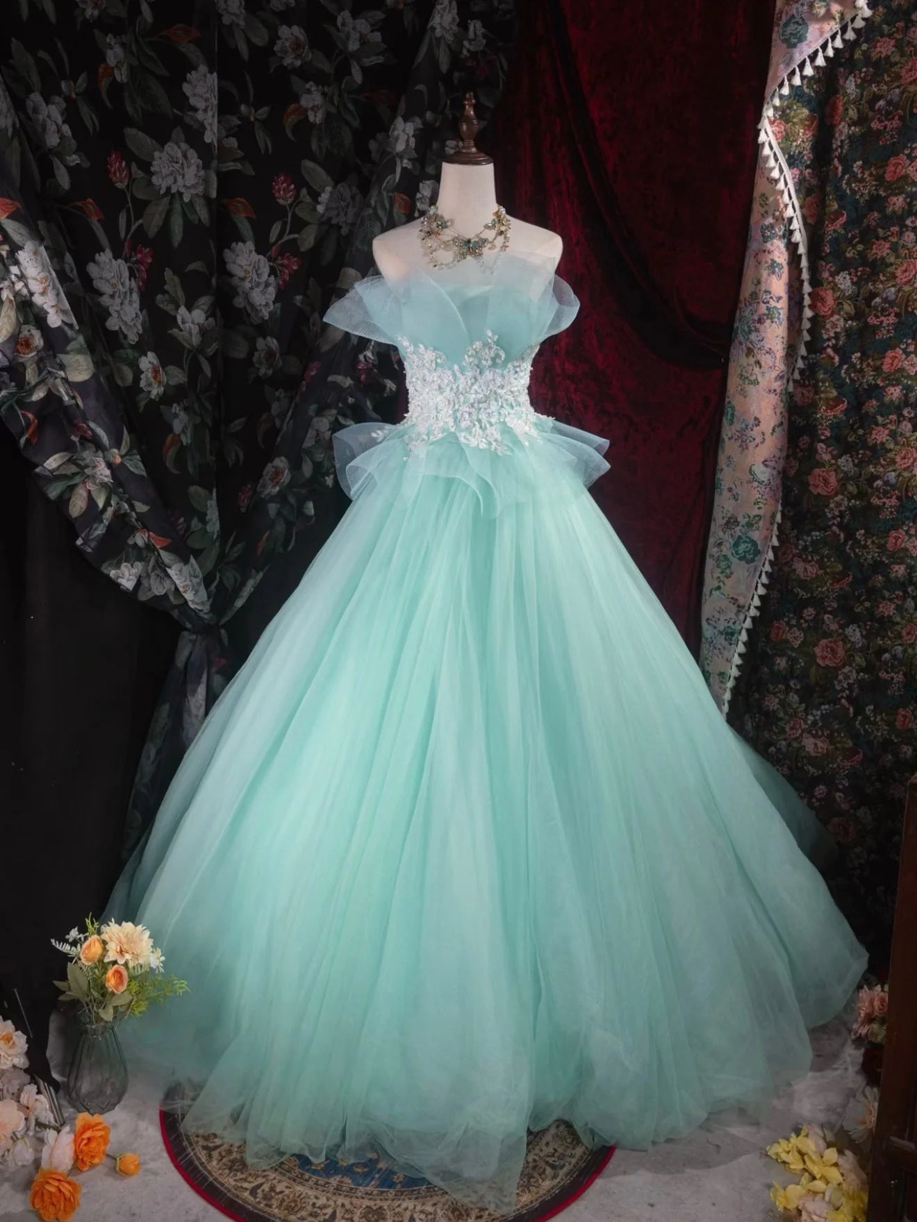 Dreamy Fitted Ball Gown Off-The-Shoulder Sweetheart Neck Lace-Up Back Prom Dresses