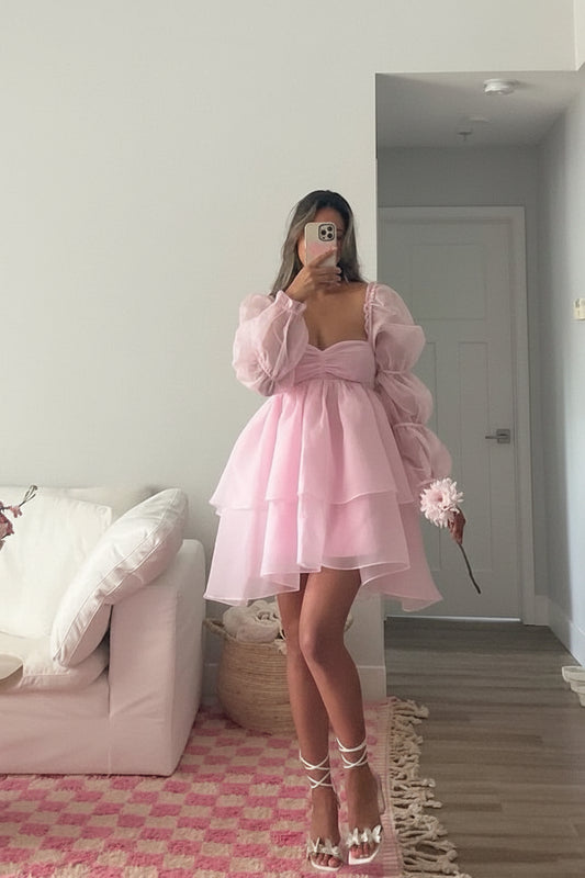Dreamy Tulle A-Line Sweetheart Puff Sleeve Open Back Mini Homecoming Dresses