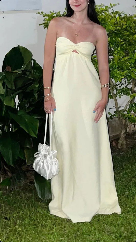 Elegant A-line crepe prom dress with strapless sweetheart neckline and keyhole cutout.