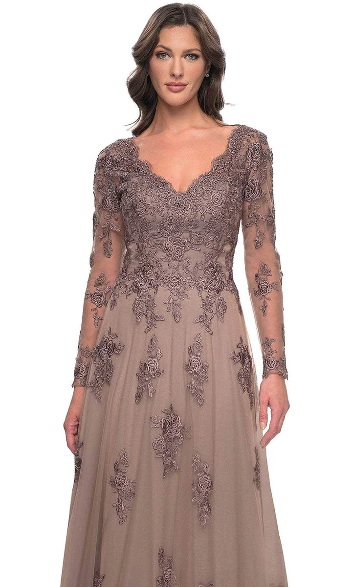 Elegant A Line V Neck Long Sleeve Lace Appliqué Floor Length Mother of the Bride Dress