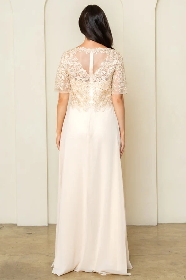 Elegant Champagne Lace A-Line V-Neck Elbow Sleeve Mother of the Bride Dress