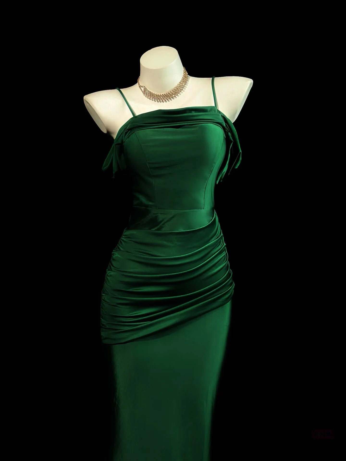 Elegant Emerald Green Satin Mermaid Cowl Neck Spaghetti Strap Ruched Detail Prom Dresses