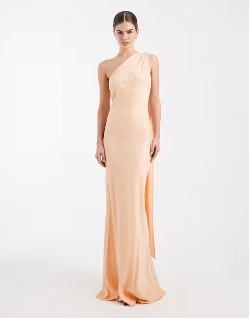 Elegant Fitted One Shoulder Sleeveless Draped Detail Floor Length Bridesmaid Dress
