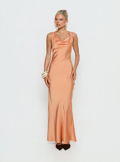 Elegant Form-Fitting Sweetheart Neck Sleeveless Criss-Cross Back Satin Maxi Evening Dress
