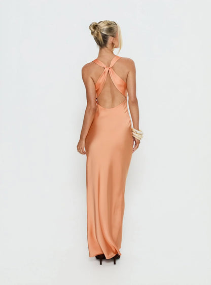 Elegant Form-Fitting Sweetheart Neck Sleeveless Criss-Cross Back Satin Maxi Evening Dress