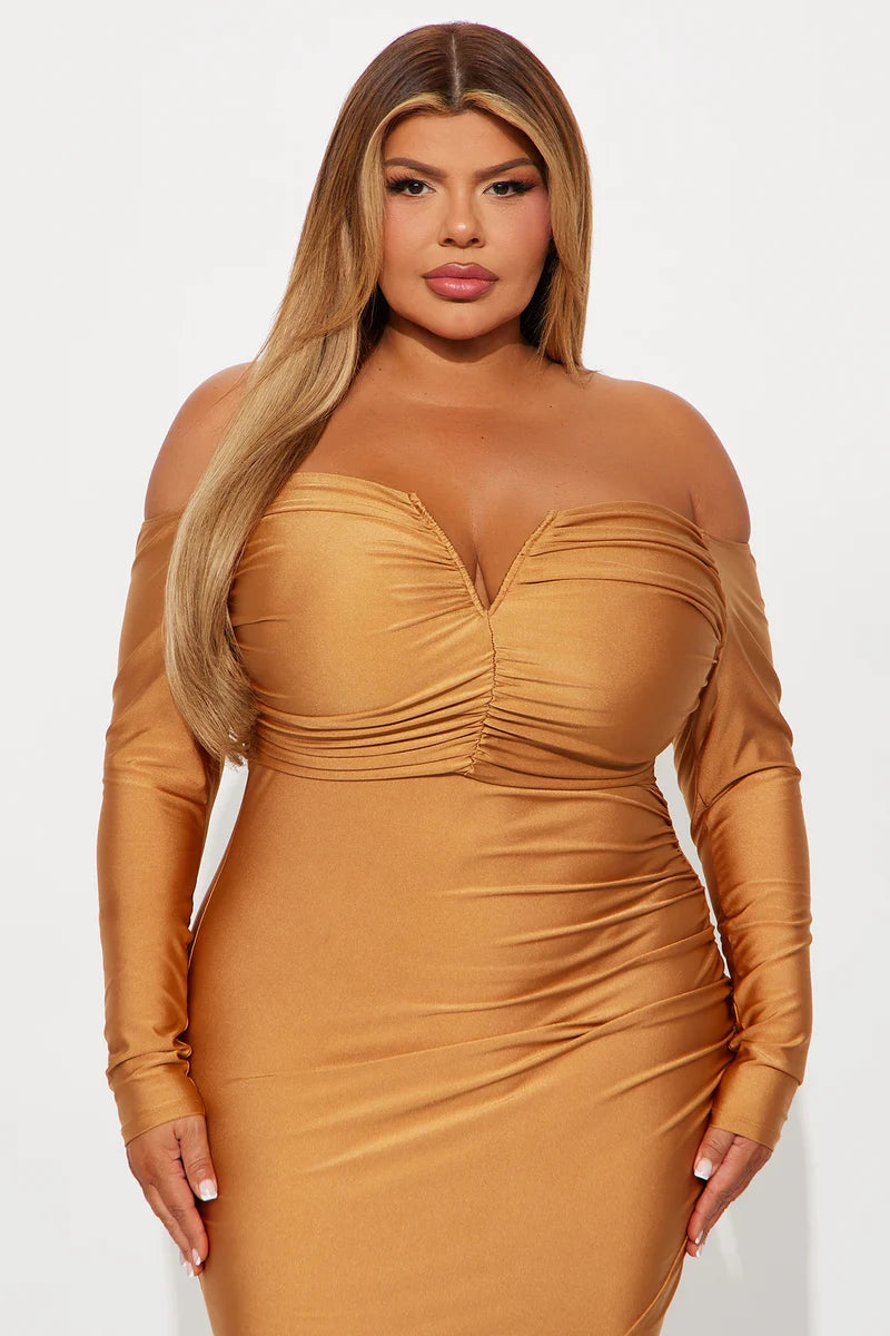 Elegant Gold Off Shoulder Long Sleeve Ruched High Slit Mermaid Train Evening Dress Slim Fit Glam