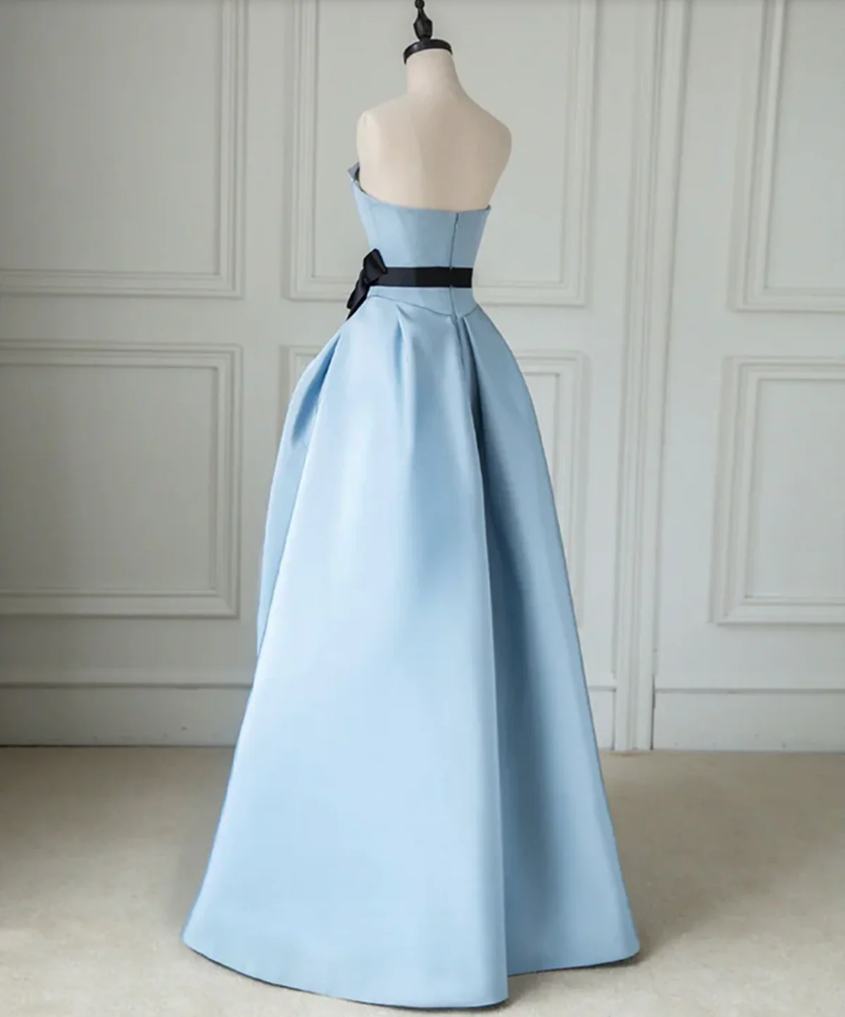 Elegant Mikado A-Line Strapless Fold Neck Contrast Bow Belt High Slit Floor-Length Evening Dress for Formal Events