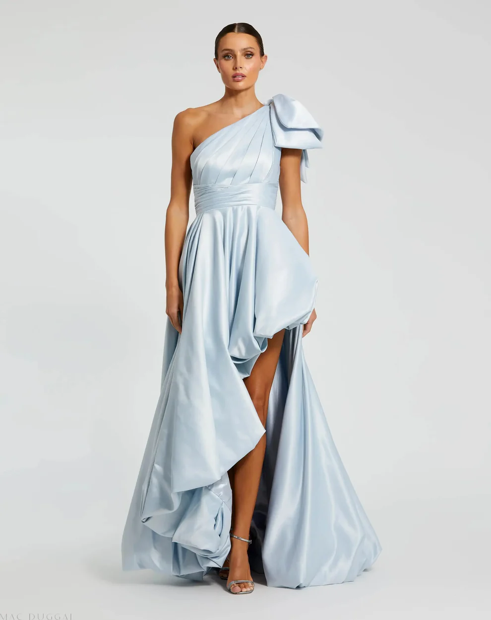 Elegant Satin A-Line One-Shoulder Bow Detail Sleeveless High Slit Floor-Length Evening Dress for Formal Events