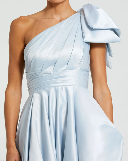 Elegant Satin A-Line One-Shoulder Bow Detail Sleeveless High Slit Floor-Length Evening Dress for Formal Events