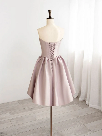 Elegant Satin A-Line Sweetheart Gathered Bodice Lace-Up Short Prom Dress