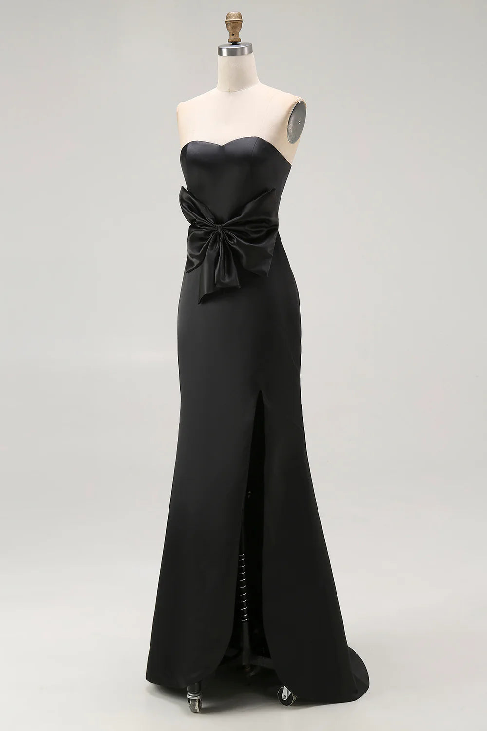 Elegant Satin Mermaid Strapless Bow Detail Sleeveless Zipper Back Floor-Length Formal Evening Dresses
