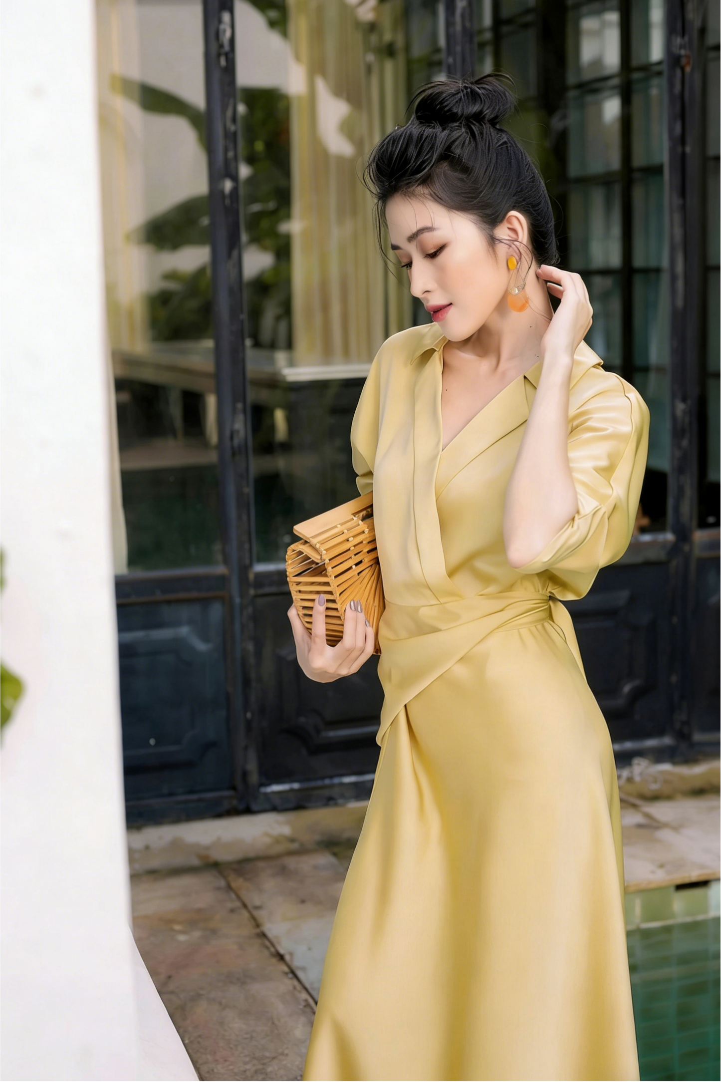 Elegant Satin Wrap Evening Dress with Collar, Tie-Back Waist and Midi Skirt