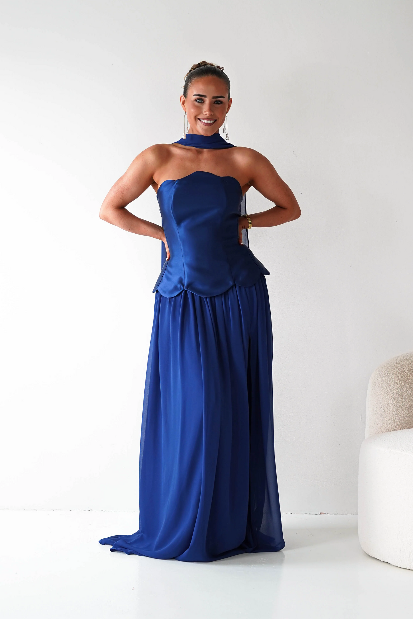 Elegant Strapless A-Line Satin Corset with Chiffon Neck Scarf Floor-Length Prom Dress