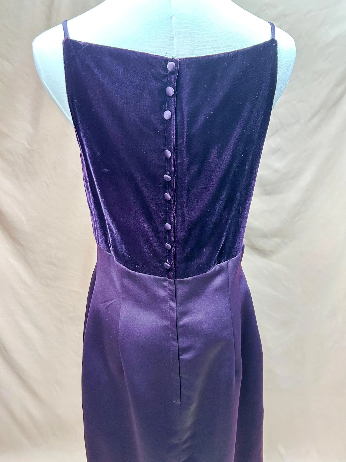 Elegant Velvet & Satin Evening Dress with Square Neck, Bow Waist and Back Slit