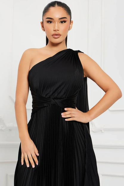 Elegant A-Line One-Shoulder Sleeveless Pleated Draped Black Maxi Evening Dresses Women