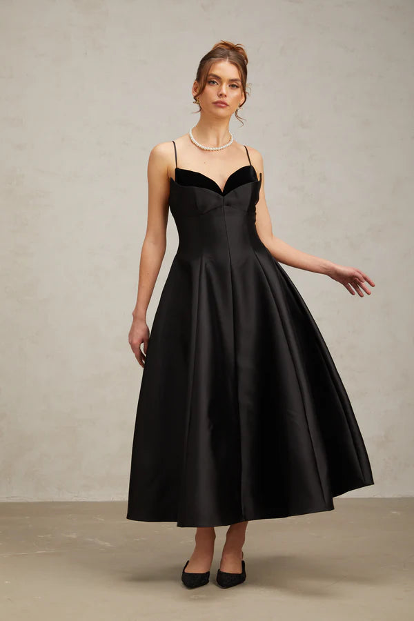 Elegant A-Line Sweetheart Neck Sleeveless Low Back Midi Black Satin Velvet Evening Dresses for Formal Occasions