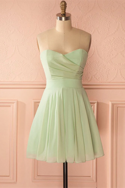 Elegant A-line Strapless Sweetheart Sleeveless Zipper Back Mini Homecoming Dresses