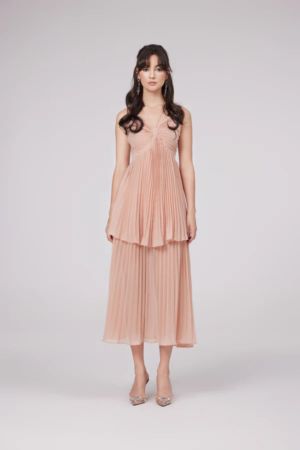 Elegant Flowy Pleated V-Neck Sleeveless Strappy Back Midi Tiered Chiffon Evening Dresses