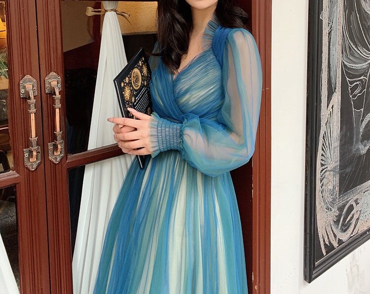 Ethereal Blue-Green Ombre Tulle Evening Dress with Sheer Puff Sleeves and V-Neck