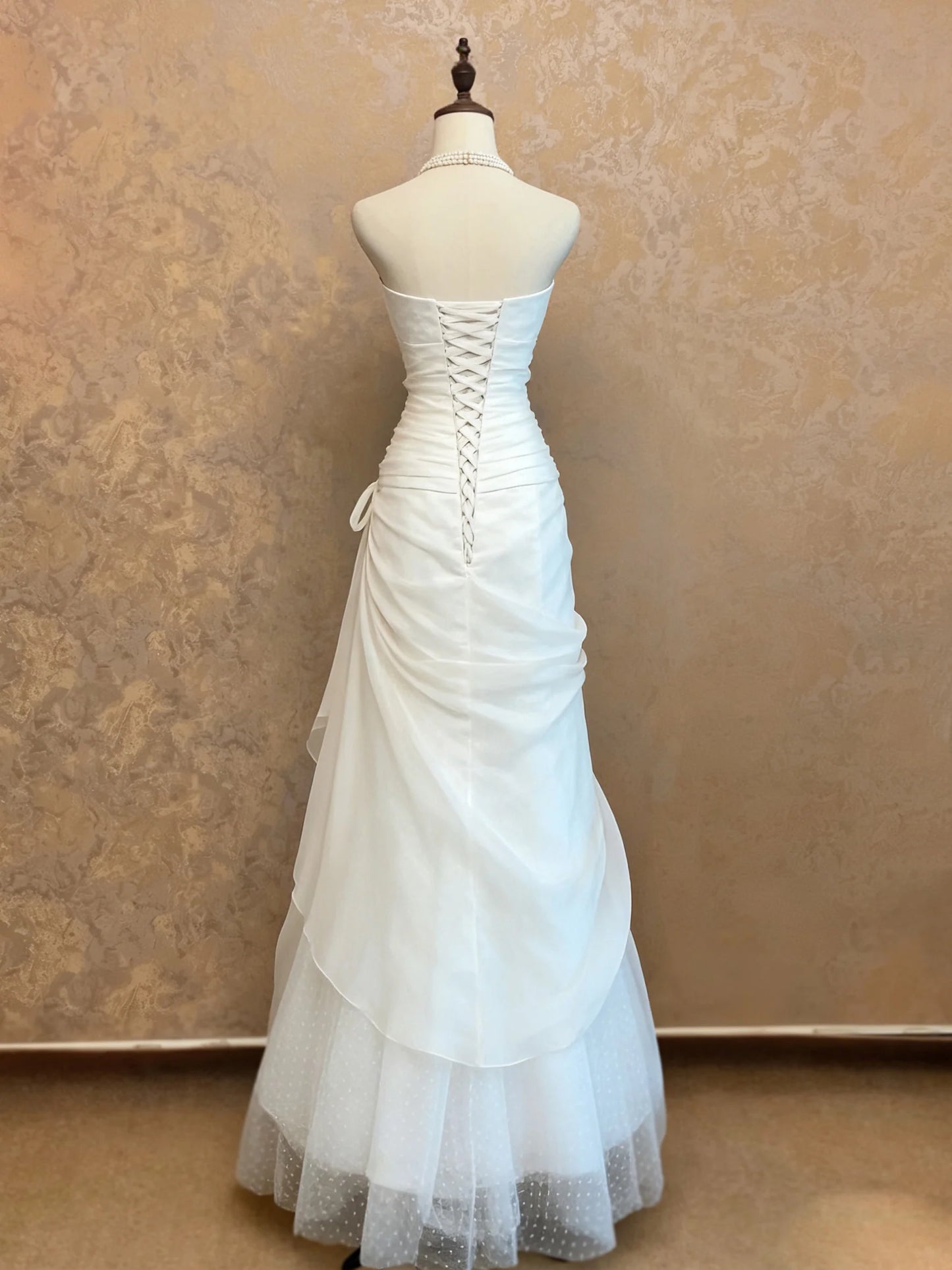 Ethereal Ivory Organza Mermaid Strapless Sweetheart Neck Lace-Up Back Prom Dresses