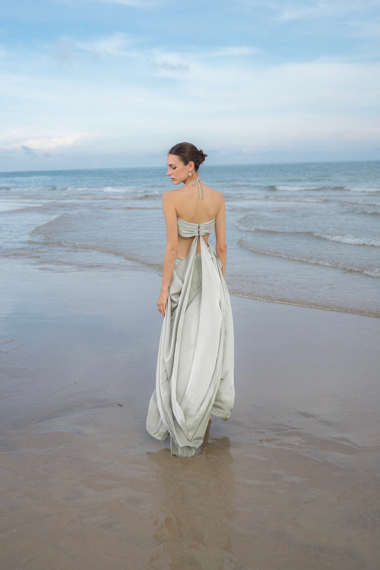Flowy A-line halter neck sleeveless open-back floor-length evening dress