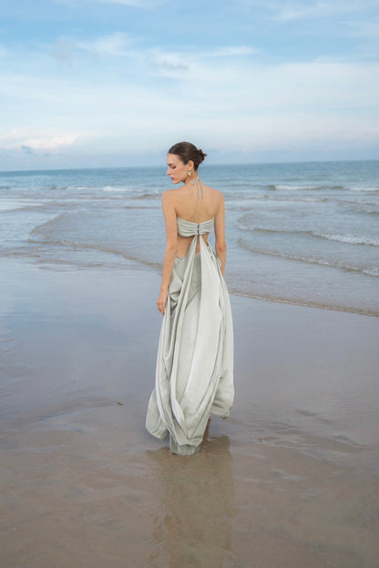 Flowy A-line halter neck sleeveless open-back floor-length evening dress