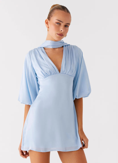 Flowy Chiffon A-Line Deep V-Neck Balloon Sleeve High Back Mini Homecoming Dresses