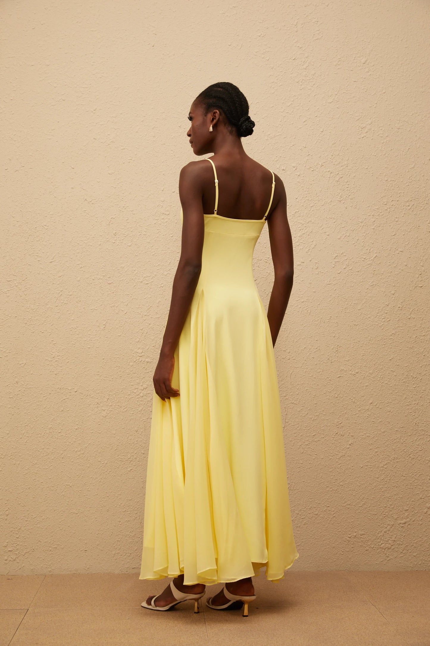 Flowy Chiffon A-Line Sweetheart Spaghetti Strap Straight Back Floor-Length Homecoming Dresses